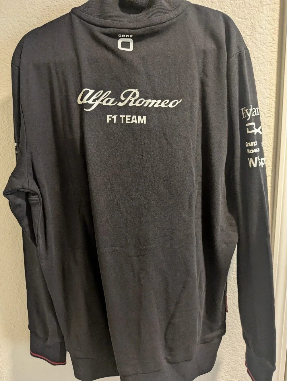 Formula 1 zip one nwt